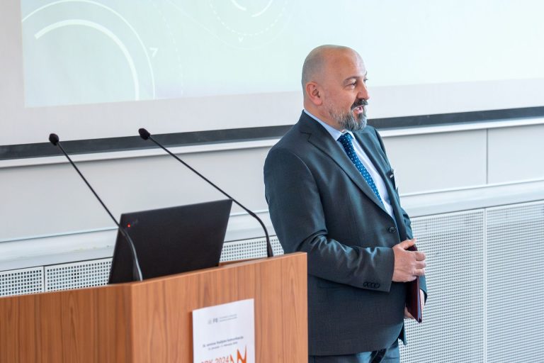 Javno predavanje – izr. prof. dr. Boštjan Batagelj