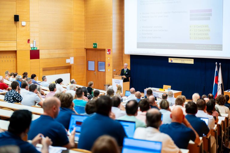 Slovenska fotovoltaična konferenca.
