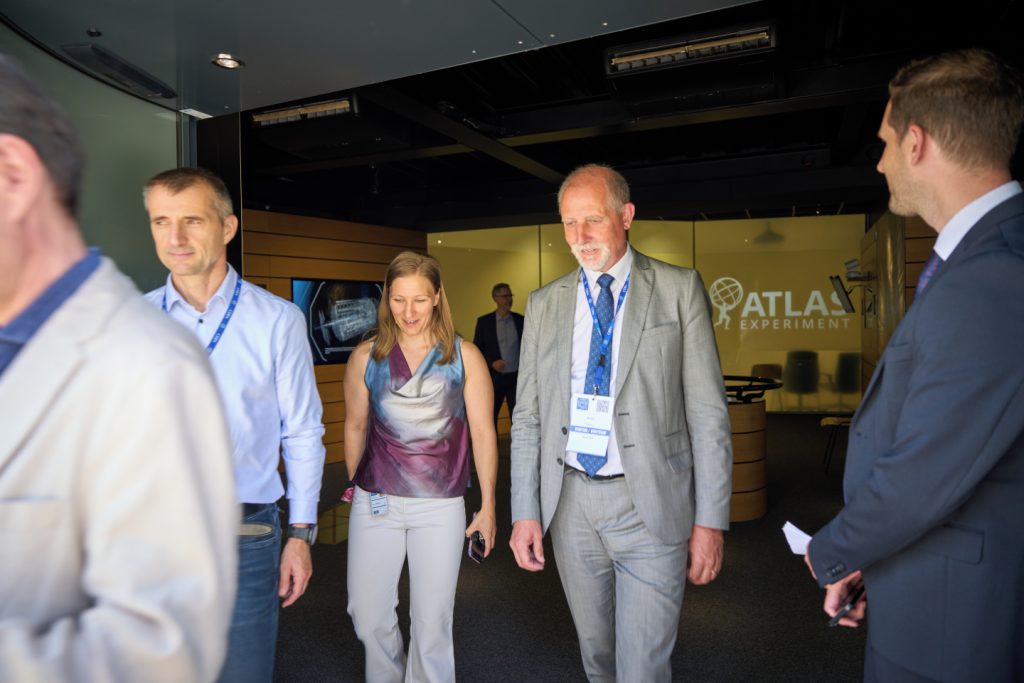 Pogoji uporabe; Marina Cavazza (CERN)